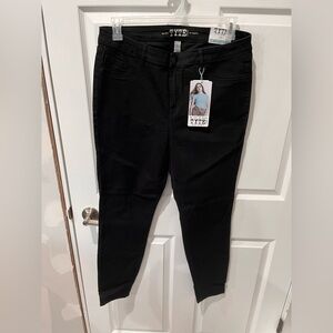 🟣Tyte Jeans Women's Classic Black Skinny Jeans